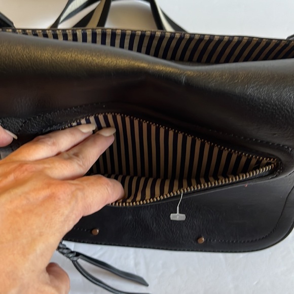 GAP Black leather saddle bag - Picture 3 of 9